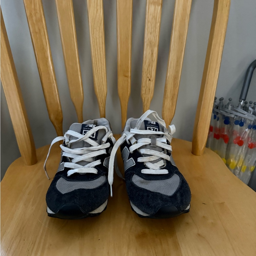 New Balance Kids/WMN 574 Navy and Gray Sneakers